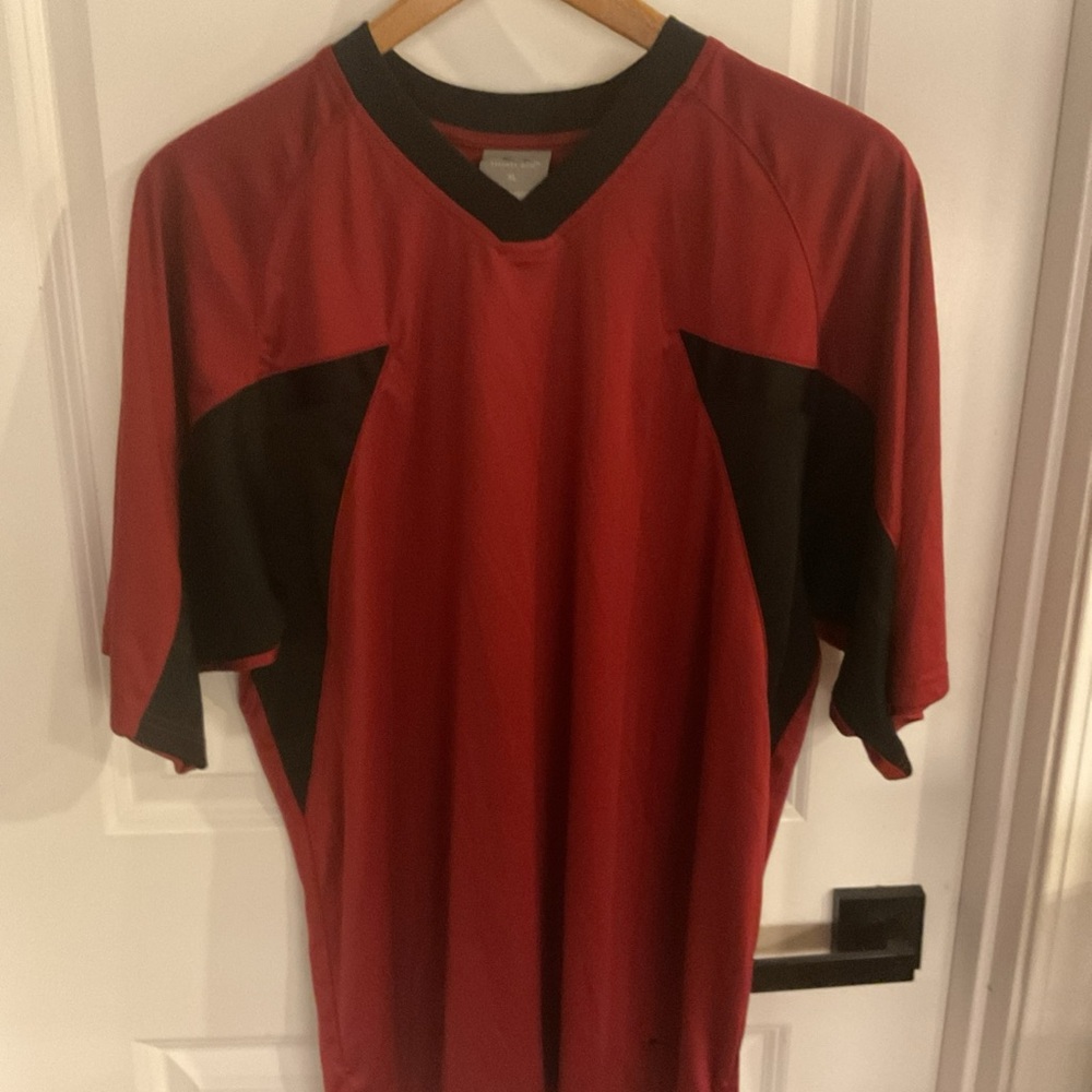 Fitness Gear - V-neck Short Sleeve Red and Black Shirt - Men’s Size XL